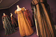 Ausstellung Mode sprengt Mieder - Silhouettenwechsel im Münchenr Stadtmuseum (Foto: Martin Schmitz)